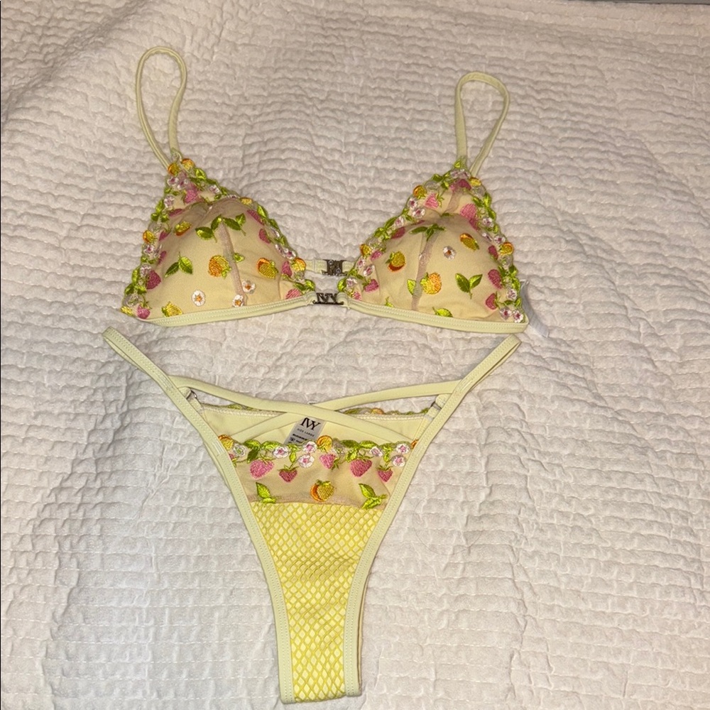 IVY swimwear bikini set